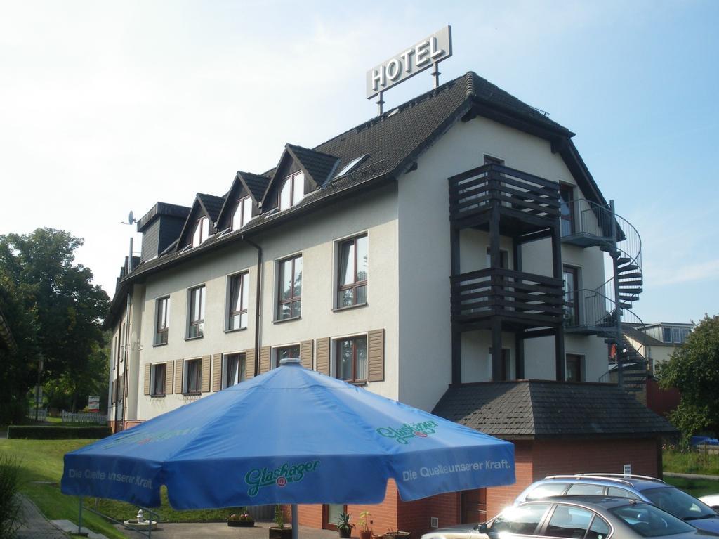 Hotel Reke เพลาอัมซี ภายนอก รูปภาพ