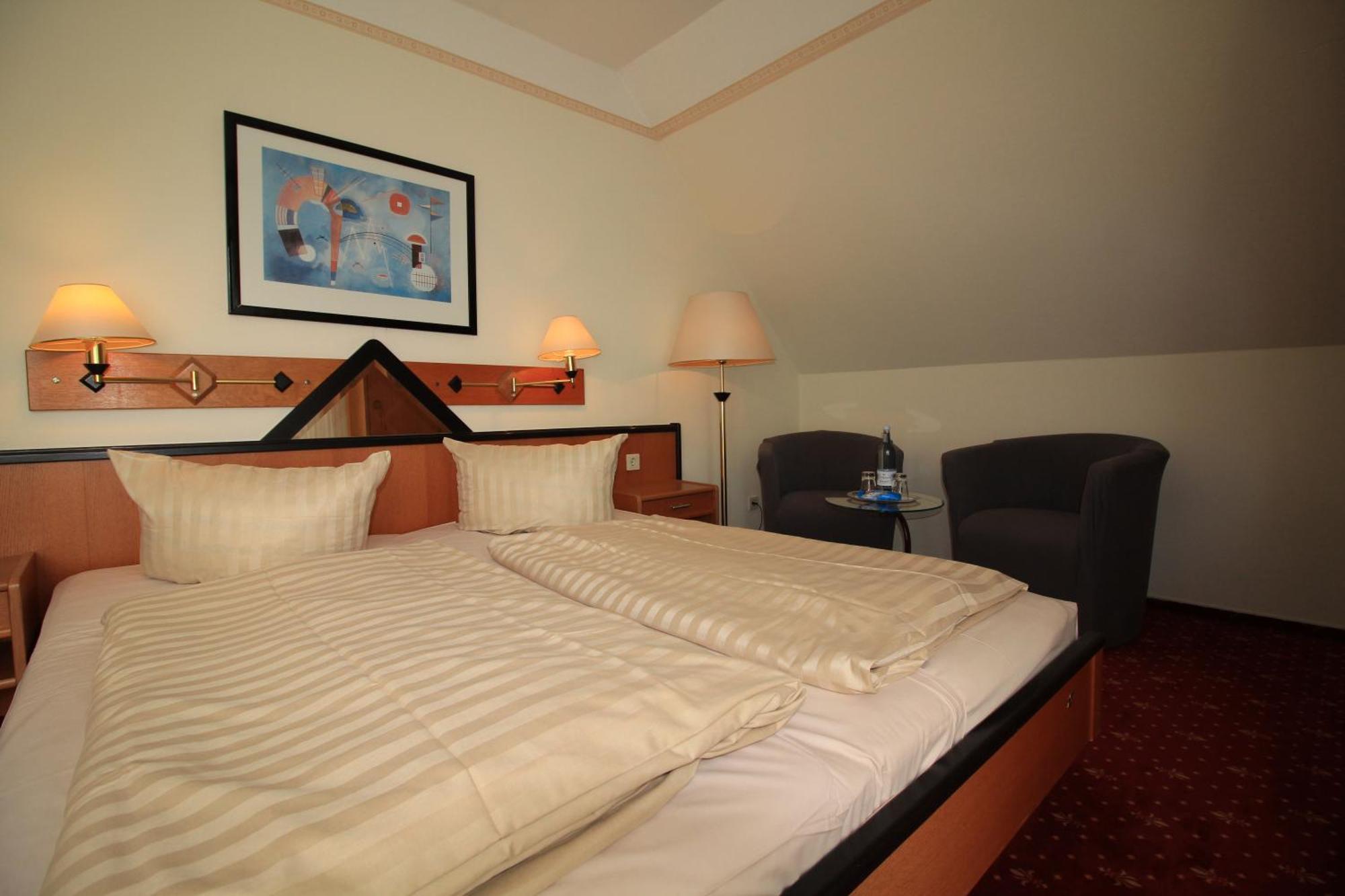 Hotel Reke เพลาอัมซี ภายนอก รูปภาพ